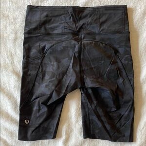 lululemon athletica Women's Black Biker Shorts